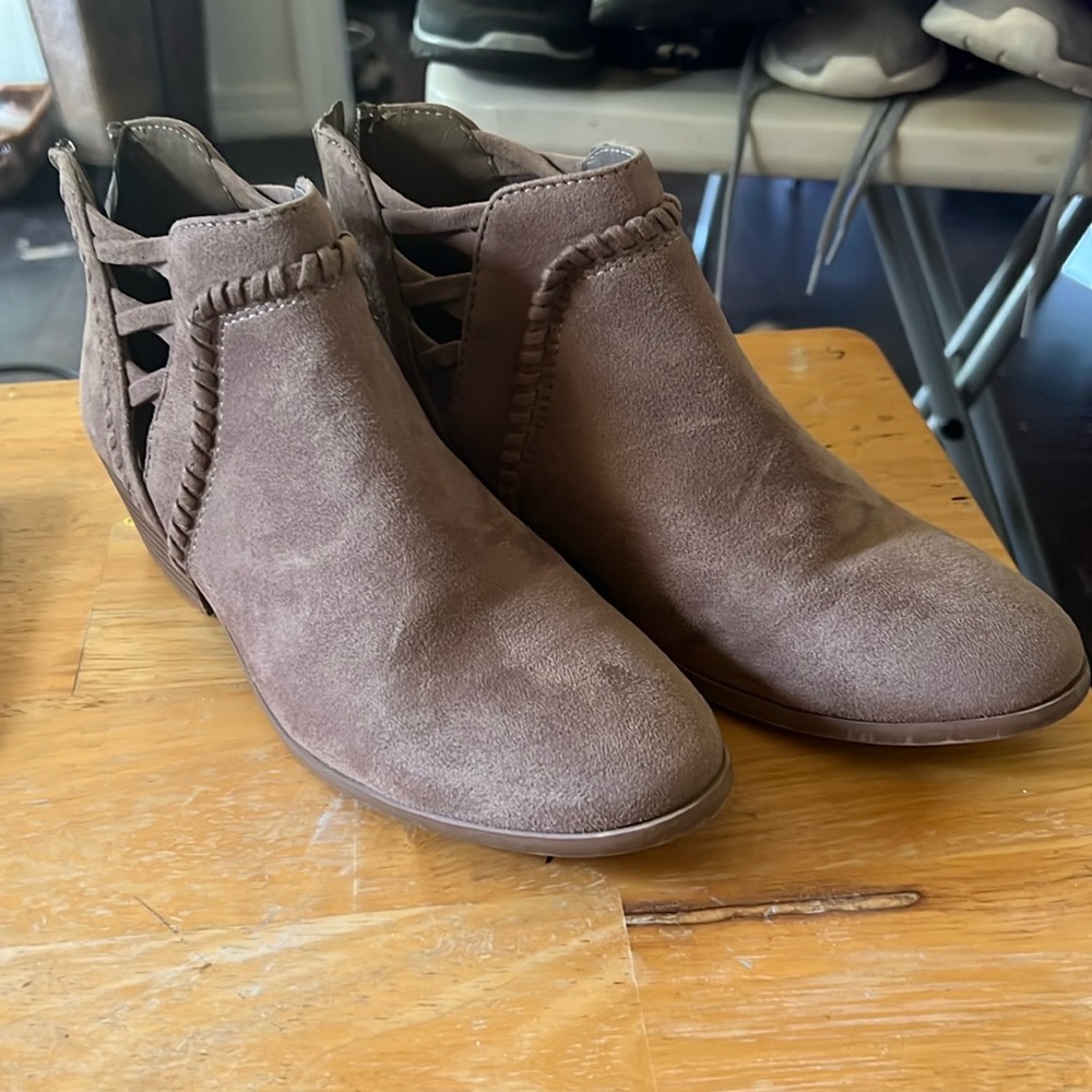Ankle Boot Faux Suede Size 7.5